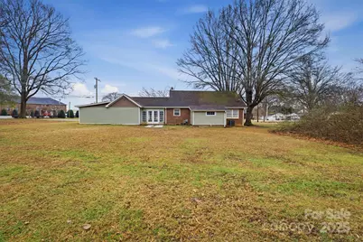 591 1st Avenue Drive SE, Taylorsville, NC 28681 - Photo 6