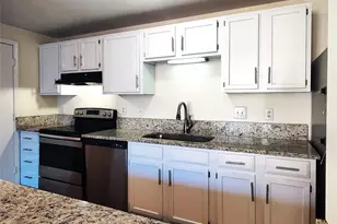 9500 Shannon Green Dr, Charlotte, NC 28213 - Photo 4