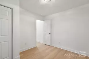 6133 Eagle Peak Dr, Charlotte, NC 28214 - Photo 38