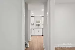 6133 Eagle Peak Dr, Charlotte, NC 28214 - Photo 4