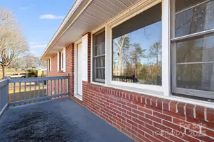 520 Old Wagy Rd, Forest City, NC 28043 - Photo 2