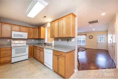 1687 Golden Cedar Lane, Newton, NC 28658 - Photo 12