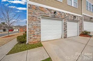 7333 Adare Mews Rd, Charlotte, NC 28217 - Photo 24