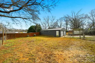 74 7th Street NW, Taylorsville, NC 28681 - Photo 30