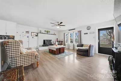 74 7th Street NW, Taylorsville, NC 28681 - Photo 4