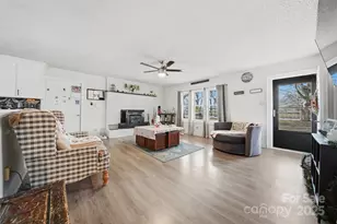 74 7th St NW, Taylorsville, NC 28681 - Photo 4