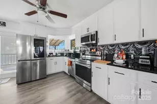 74 7th St NW, Taylorsville, NC 28681 - Photo 12