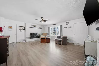 74 7th Street NW, Taylorsville, NC 28681 - Photo 2