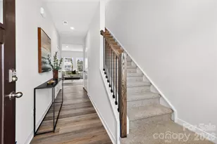 5031 Shallow Brk Dr, Charlotte, NC 28215 - Photo 4