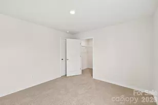 5031 Shallow Brk Dr, Charlotte, NC 28215 - Photo 24