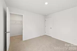 5031 Shallow Brk Dr, Charlotte, NC 28215 - Photo 22