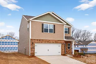 5031 Shallow Brk Dr, Charlotte, NC 28215 - Photo 2