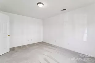 10032 Treeside Ln, Matthews, NC 28105 - Photo 8