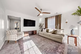 7515 Crestside Ln, Charlotte, NC 28227 - Photo 4