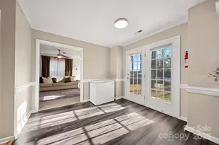 7515 Crestside Ln, Charlotte, NC 28227 - Photo 10