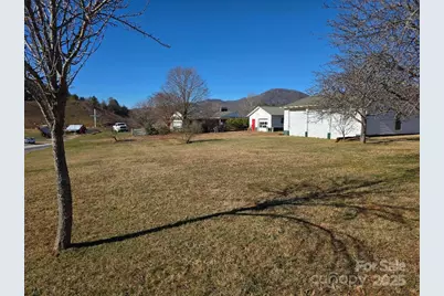 1375 E US Highway 19E Highway, Burnsville, NC 28714 - Photo 40