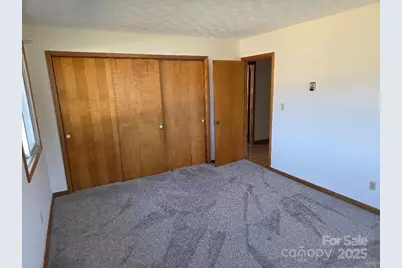 1375 E US Highway 19E Highway, Burnsville, NC 28714 - Photo 22