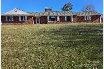 1375 E US Highway 19E Highway, Burnsville, NC 28714 - Photo 2