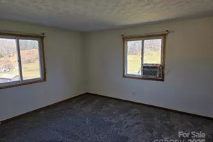 1375 E US Hwy 19E Hwy, Burnsville, NC 28714 - Photo 18