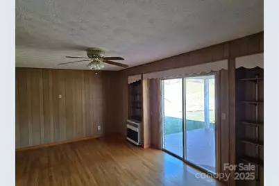 1375 E US Highway 19E Highway, Burnsville, NC 28714 - Photo 26