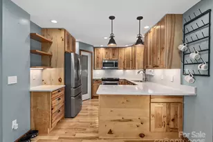 133 Axley St, Canton, NC 28716 - Photo 10