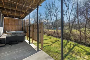 133 Axley St, Canton, NC 28716 - Photo 28