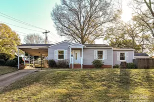 305 McCammon St, Fort Mill, SC 29715 - Photo 2