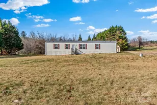 1079 Red Hill Creek Rd, Dobson, NC 27017 - Photo 2