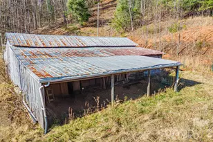 910 Summit Ridge Rd, Purlear, NC 28665 - Photo 8