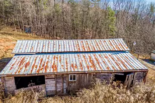 910 Summit Ridge Rd, Purlear, NC 28665 - Photo 8