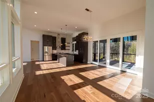 11 Kiftsgate Ct, Asheville, NC 28804 - Photo 6