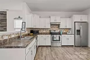 7323 Reece Valley Ct, Charlotte, NC 28227 - Photo 12