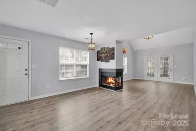 8041 Christmas Court, Charlotte, NC 28216 - Photo 6