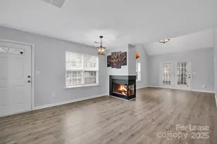 8041 Christmas Ct, Charlotte, NC 28216 - Photo 6