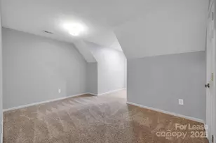 8041 Christmas Ct, Charlotte, NC 28216 - Photo 32