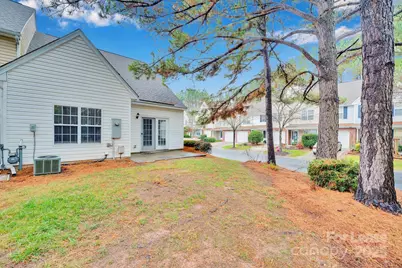 8041 Christmas Court, Charlotte, NC 28216 - Photo 38