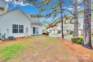 8041 Christmas Ct, Charlotte, NC 28216 - Photo 38