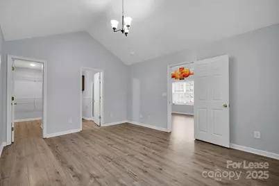 8041 Christmas Court, Charlotte, NC 28216 - Photo 18