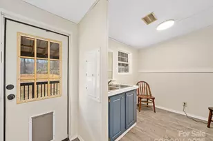 105 Satinwood Dr, Burnsville, NC 28714 - Photo 16