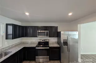 5020 Winding Jordan Ln, Charlotte, NC 28269 - Photo 4