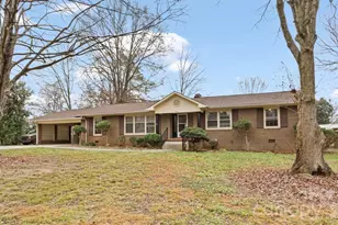 346 St Joseph St, Kannapolis, NC 28083 - Photo 2