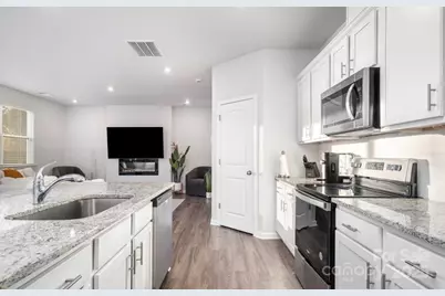 4922 Raspberry Knoll Drive, Charlotte, NC 28208 - Photo 14