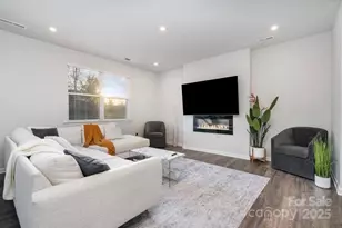 4922 Raspberry Knoll Dr, Charlotte, NC 28208 - Photo 6