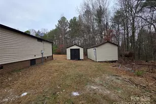 507 Liberty Ln, Taylorsville, NC 28681 - Photo 4