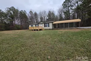 507 Liberty Ln, Taylorsville, NC 28681 - Photo 2