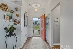 5822 Briggs Dr, Charlotte, NC 28269 - Photo 4