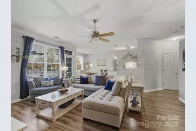 5822 Briggs Drive, Charlotte, NC 28269 - Photo 8