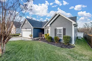 5822 Briggs Dr, Charlotte, NC 28269 - Photo 2