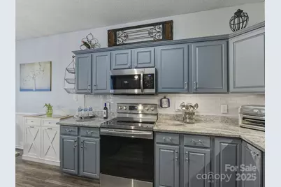 5822 Briggs Drive, Charlotte, NC 28269 - Photo 16