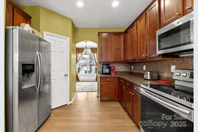 4124 Houldsworth Drive, Charlotte, NC 28213 - Photo 8